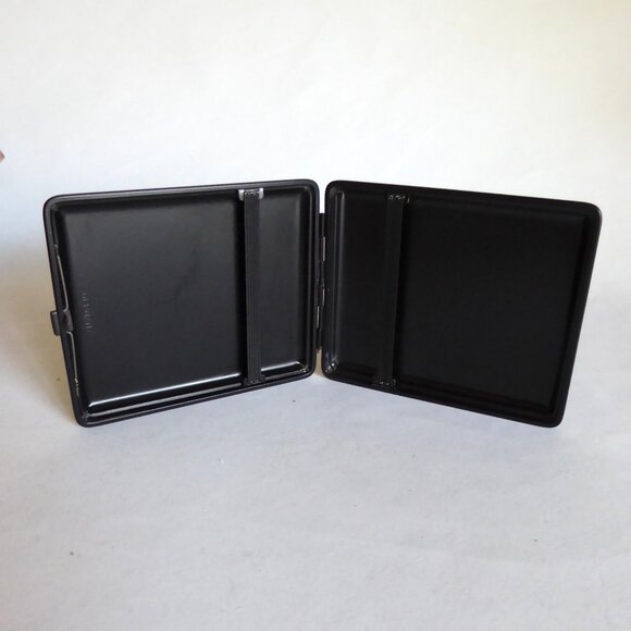 VINTAGE NEW HINGED CIGARETTE HARD CASE GERMAN LEATHER BLACK GUN METAL - Picture 5 of 9